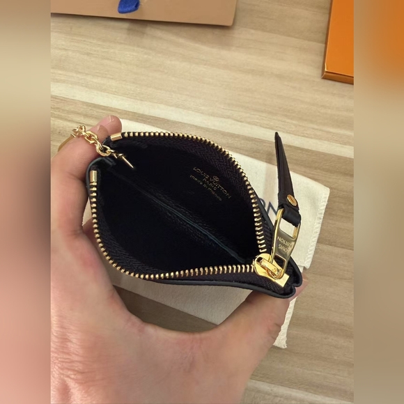 Louis Vuitton Key Pouch - Picture 12 of 15